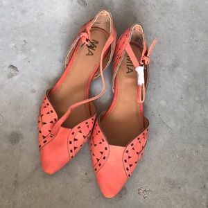 Size 7.5 cute flats